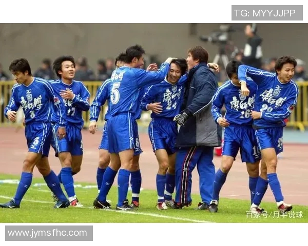 90年代中国足球明星卡收藏热潮揭秘与市场价值分析 90年代中国足球明星卡收藏热潮揭秘与市场价值分析